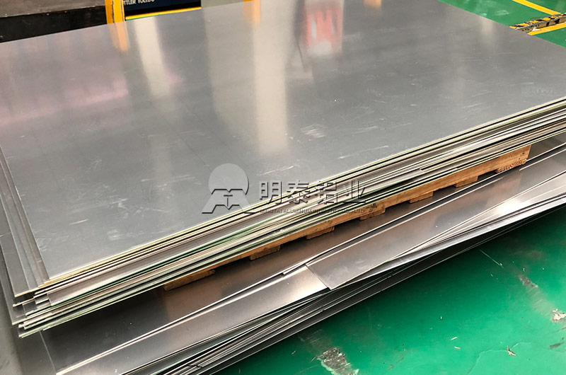 廣東電池托盤(pán)用鋁合金板帶規(guī)格有哪些？具體價(jià)格多少